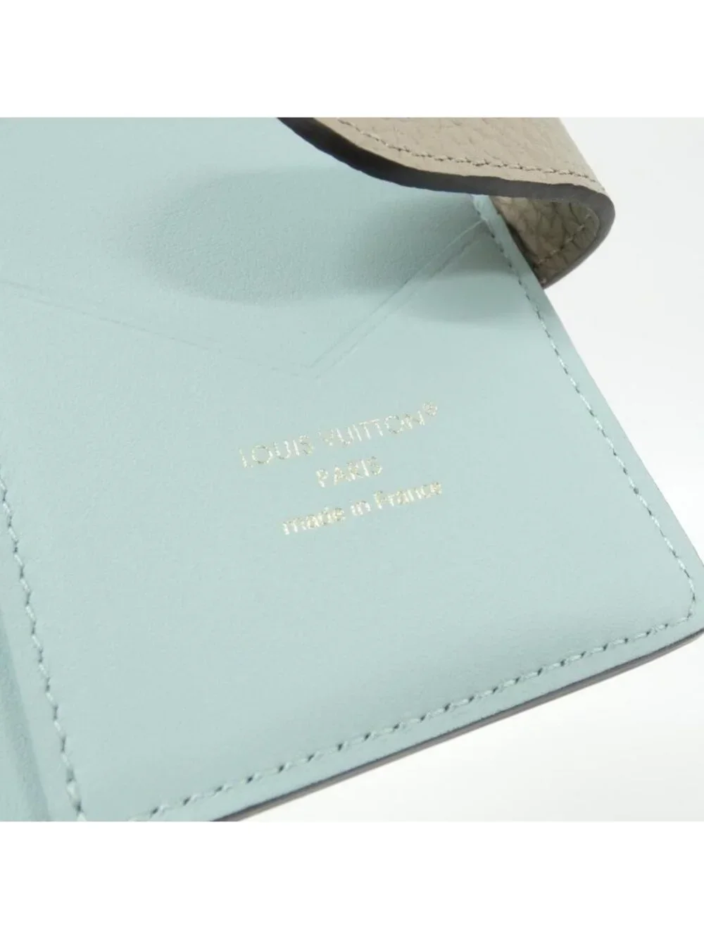 Louis Vuitton Taurillon LV Vertical Wallet Compact